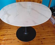 Round Table