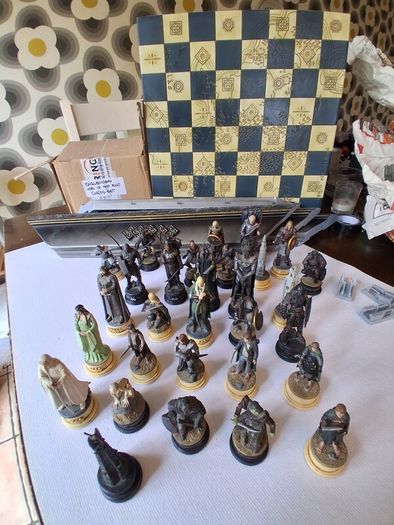 chess set Eaglemoss Lord of the Rings
