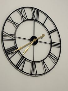 Large wall clock