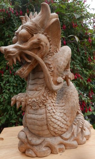 Large Beautifully Hand Carved Wooden Dragon, height 16,5 inches