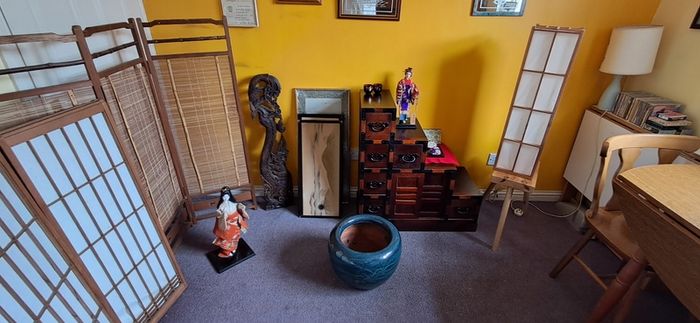 Japanese Antiques &Curiosities