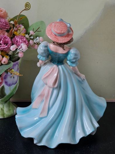 Coalport Ladies of Fashion 'Kathleen' Figurine