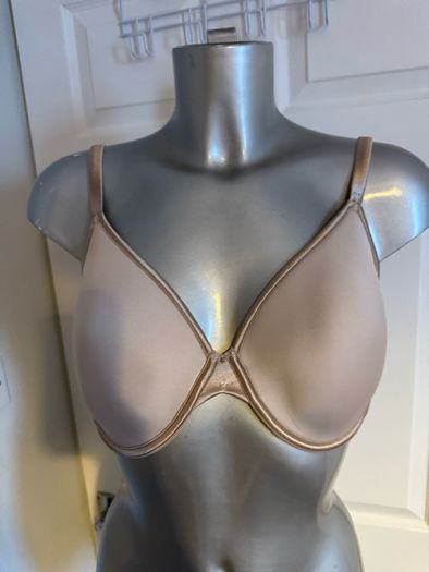 Brand new M&S Almond underwired non padded bra size UK 34DD EU75E Postage included