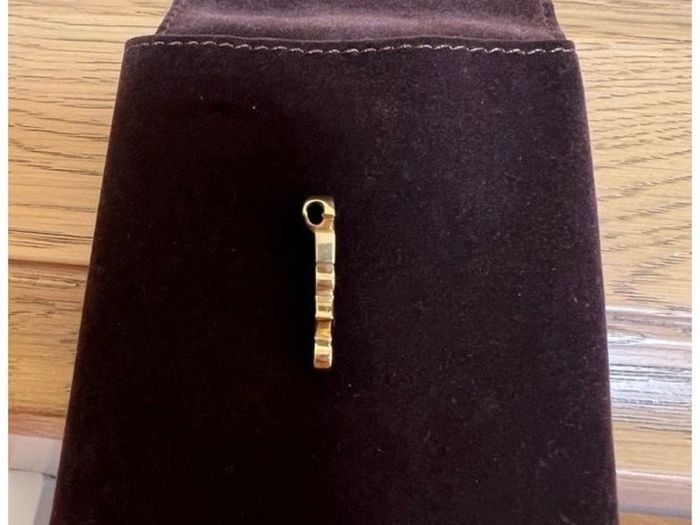 9ct gold & Gemstones pendant