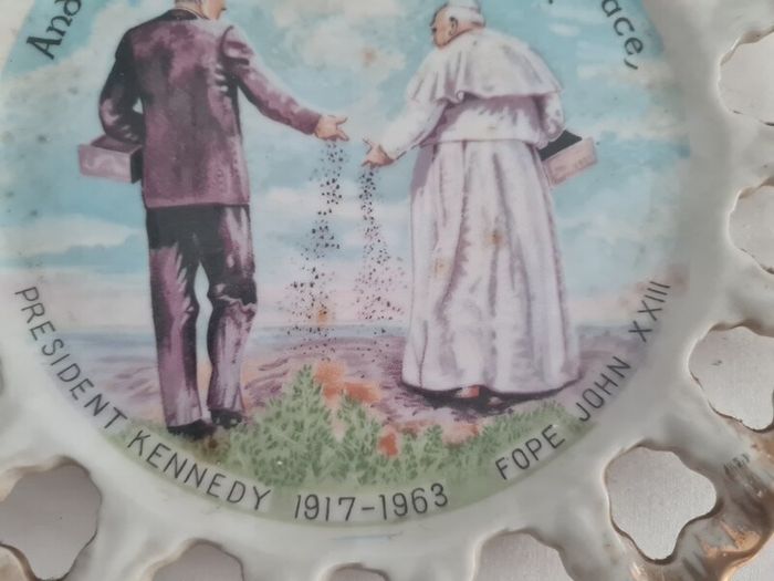 ceramic commemorative wall plate