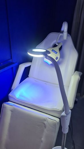 Laser Teeth Whitening D15