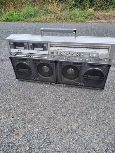 Vintage Sharp Boombox Gf-777z Stereo Double Metal Cassette Monster Ghettoblaster