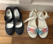 Ladies sandals