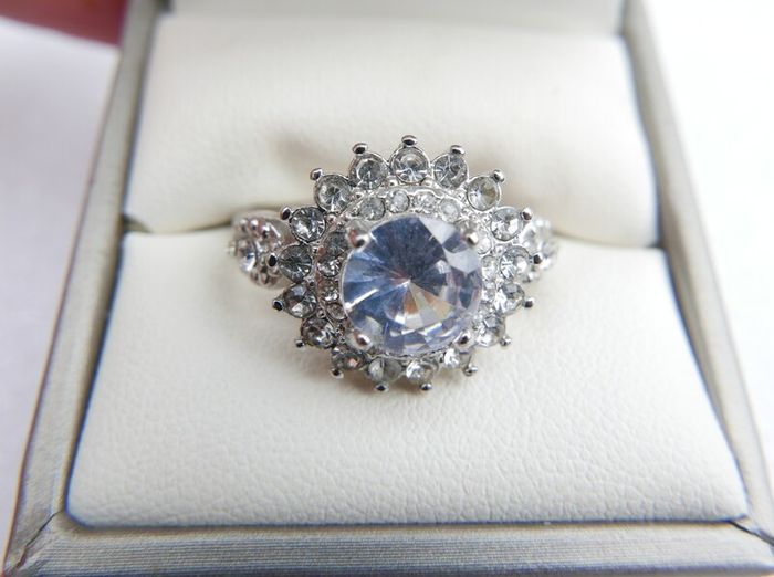 Vintage 925 Sterling Silver Flower Cz Cluster Ring size U - 5,4g