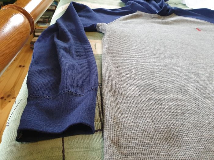 Ralph Lauren Boys Sweatshirt Gray Hoodie Navy Sleeves 10 to 12 Years Large