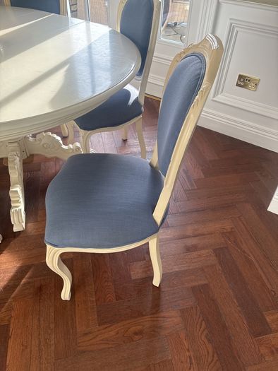 Dining table and 6 chairs