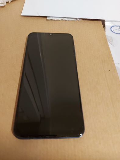 Samsung Mobile Phone, Unknown Model, Not Powering on, Battery seems swollen, for parts or repair, excellent cosmetic condition