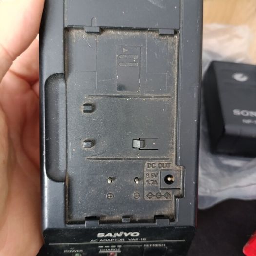 Vintage Sanyo VM-RZ1P Old Tapes Tape Premier Collection 8 mm Movie Video Camera Recorder Camcorder Japan cassette Handycam 8x Auto Focus