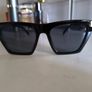 Black cat eye sunglasses Image 3