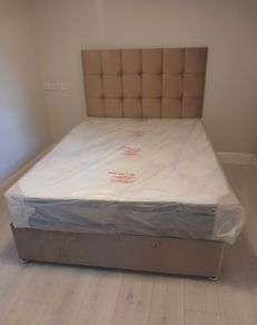Double bed in mink color