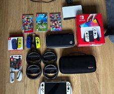 Nintendo Switch OLED Bundle  Excellent Condition