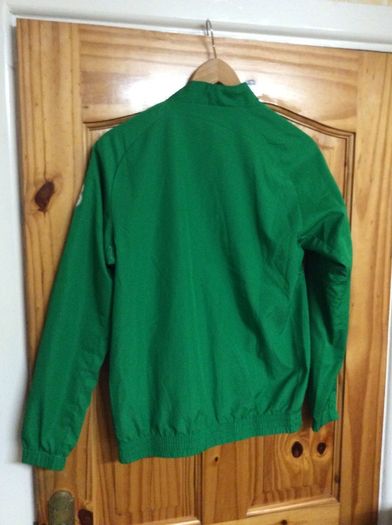 Ireland Football. Official Umbro Quarter Zip Xtra Large Boys Presentation Jacket. Collect In Dublin Or Receive Via Post.