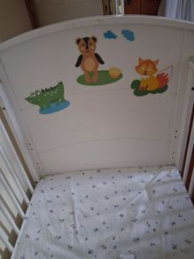 childs cot