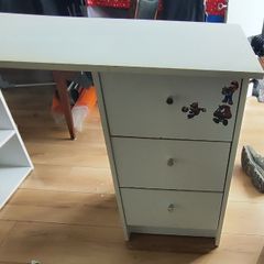 white desk 120x50 MUST GO by 22nd MAY