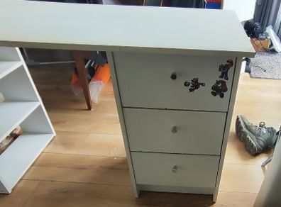 white desk 120x50 MUST GO by 22nd MAY
