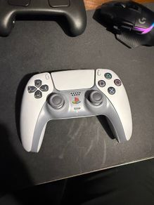 PlayStation 5 anniversary controller