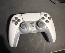PlayStation 5 anniversary controller