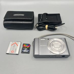 Sony Cyber-shot DSC-W810 20MP Digital Camera Silver - Full Kit - 32GB SD