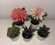 Fake flowers