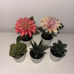 Fake flowers
