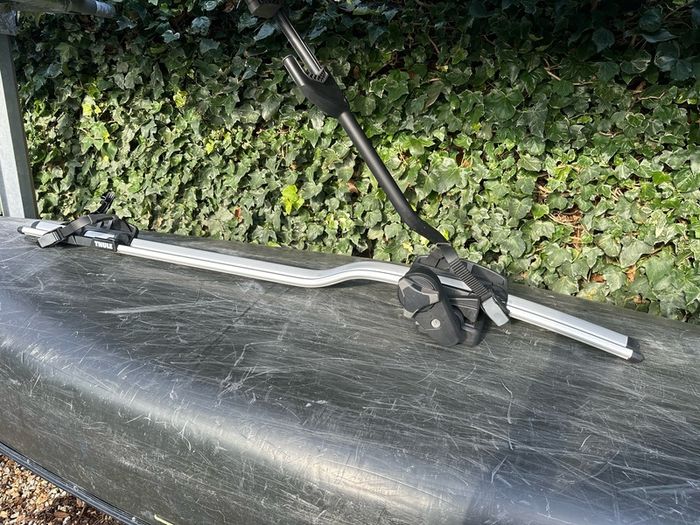 Thule ProRide Roof Mounted 1 bike Rack