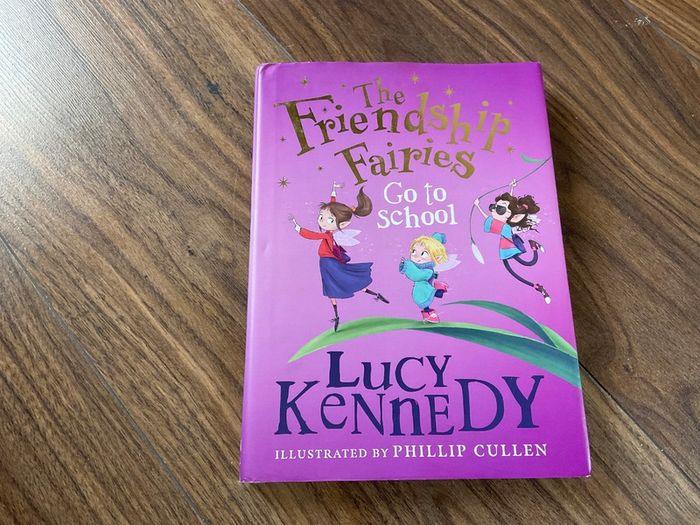 The friendship faries go to school