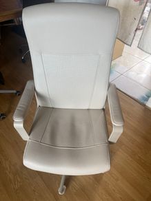 Swivel chair