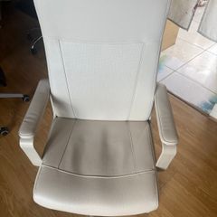 Swivel chair