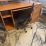 office desk and chair Image 4