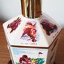 Vintage "Pointers of London & Edinburgh" porcelain  table lamp with wooden base and horse racing theme  height 30cm Image 5