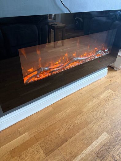 Electric fireplace with remote control