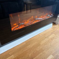 Electric fireplace with remote control
