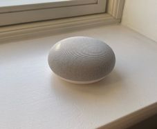 Google Nest mini v2