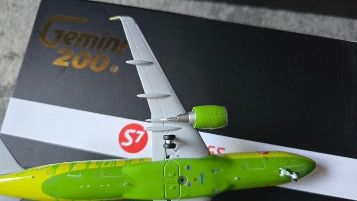 Gemini Jets 1:200 Gemini200 S7 Airlines Airbus A-320