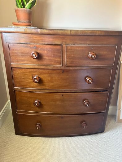 Antique chest of drawers