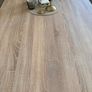 Oak dining table Image 4