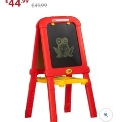 Crayola Easel 2-in-1 Chalkboard and Magnetic Whiteboard