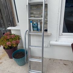 Aluminium pull down attic / loft ladder
