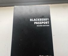 BlackBerry Passport Silver Edition
