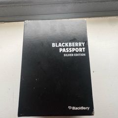 BlackBerry Passport Silver Edition
