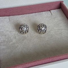 Pandora sterling silver lotus flower clips charm very good condition