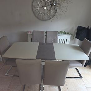 Dining set