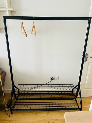 Garment Rail With Shelving