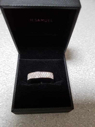Swarovski ladies ring