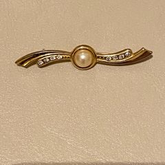 Brooch